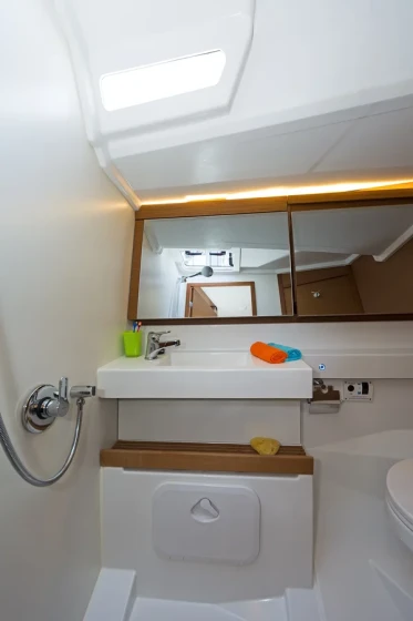 Sun Odyssey 440 - Boatscribe.com