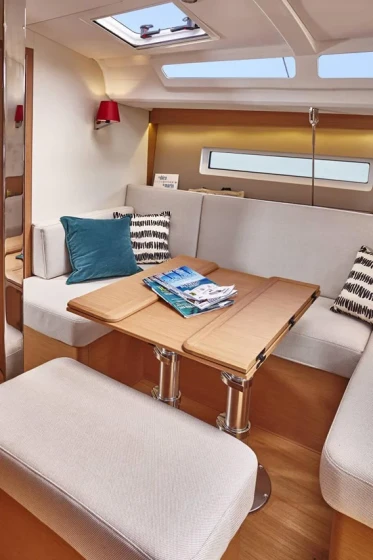 Sun Odyssey 440 - Boatscribe.com