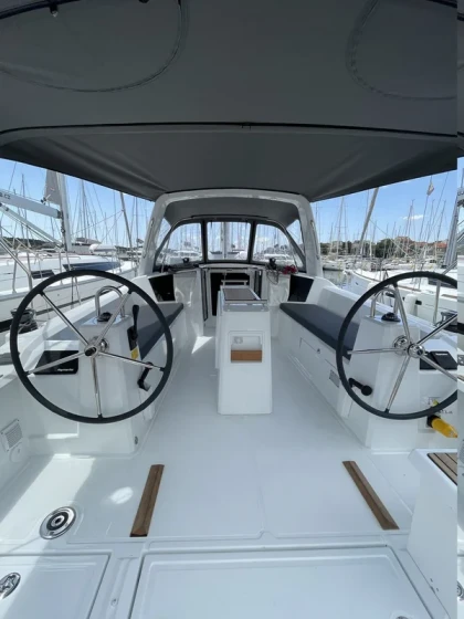 Oceanis 38.1 - Boatscribe.com