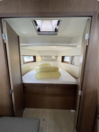 Oceanis 38.1 - Boatscribe.com