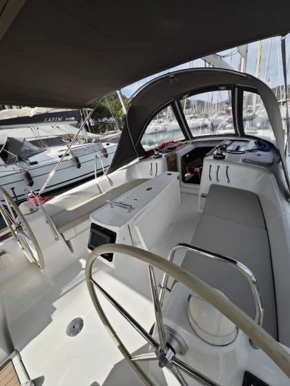 Oceanis 40 - Boatscribe.com