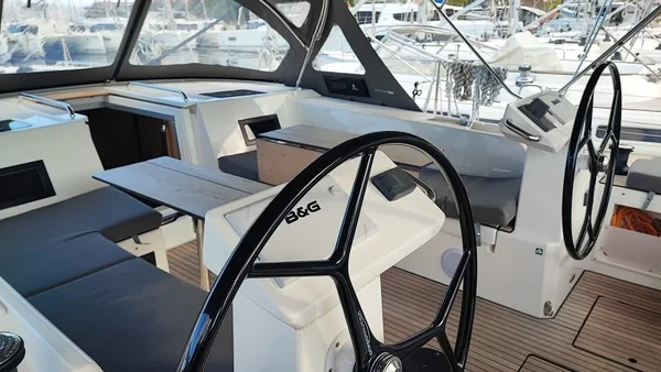 Bavaria C45 - Boatscribe.com