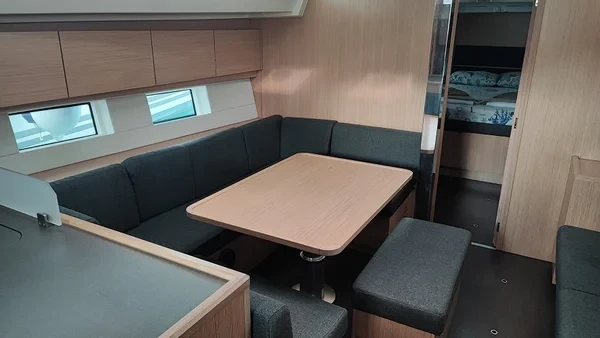 Bavaria C45 - Boatscribe.com