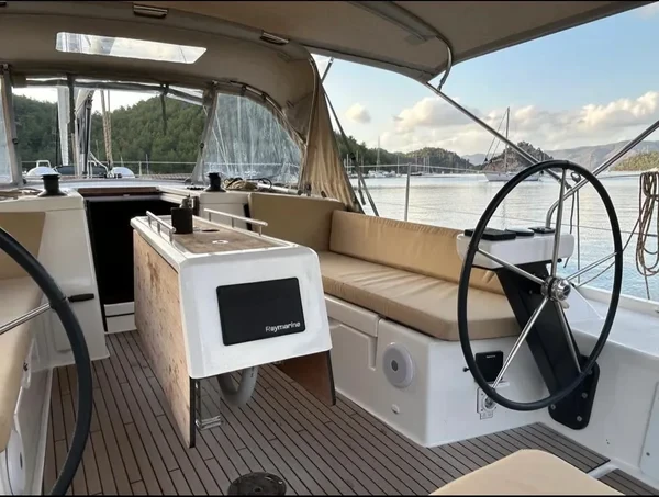 Dufour 390 Grand Large - Boatscribe.com