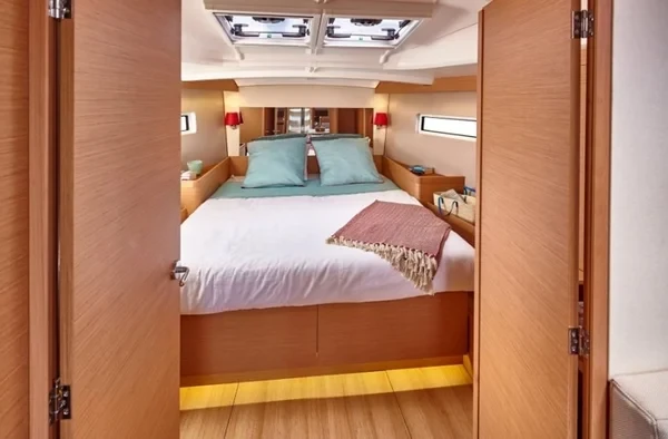 Sun Odyssey 440 - Boatscribe.com