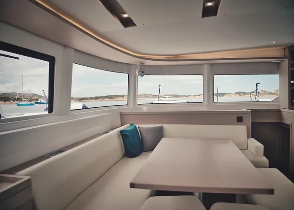 Lagoon 46 - Boatscribe.com