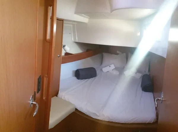 Bavaria 45 Cruiser - Boatscribe.com