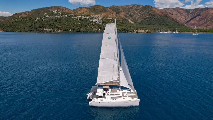 Lagoon 450 - Boatscribe.com