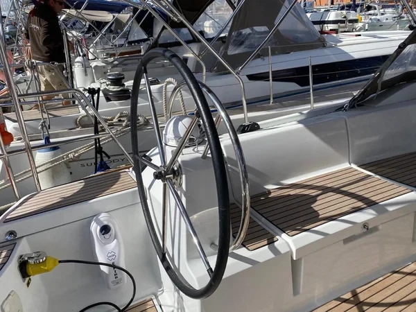 Sun Odyssey 519 - Boatscribe.com