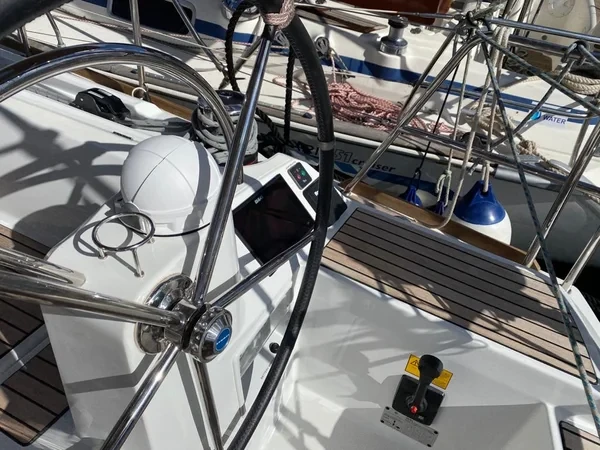 Sun Odyssey 519 - Boatscribe.com