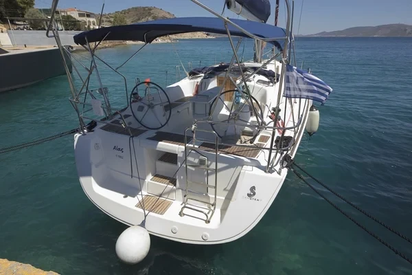 Oceanis 43 - Boatscribe.com