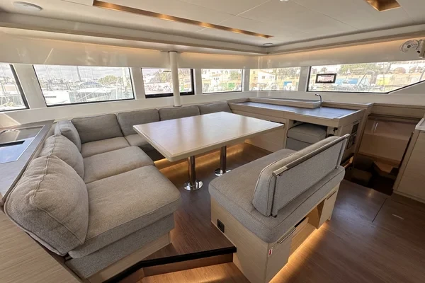 Lagoon 51 - Boatscribe.com