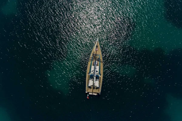 Hanse 575 - Boatscribe.com