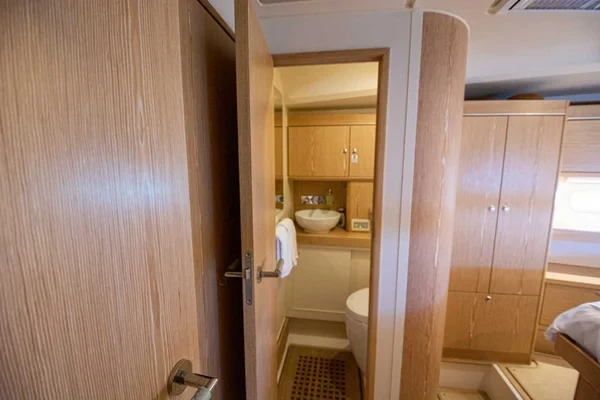 Hanse 575 - Boatscribe.com