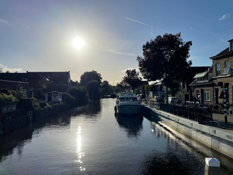 Grand Sturdy 40.9 AC - Boatscribe.com