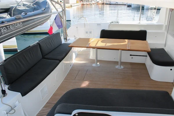 Lagoon 46 - Boatscribe.com