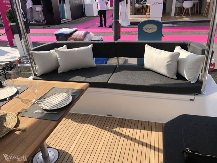 Aventura 37 - Boatscribe.com