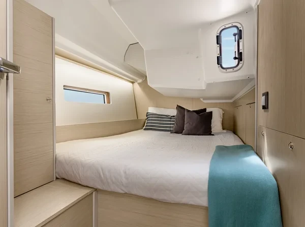 Oceanis 40.1 - Boatscribe.com