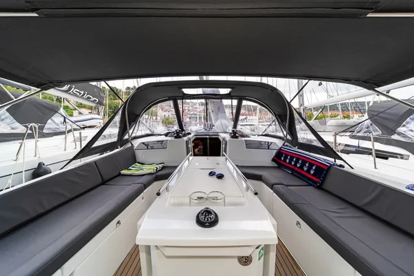Oceanis 40.1 - Boatscribe.com