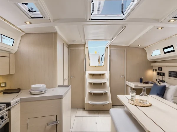 Oceanis 40.1 - Boatscribe.com