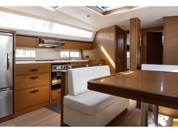 Jeanneau 54 - Boatscribe.com