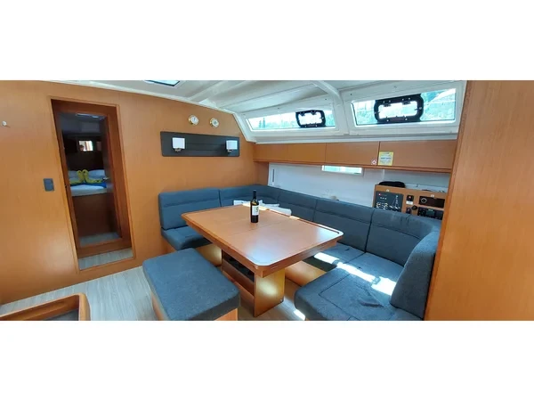 Bavaria 46 Cruiser - Boatscribe.com