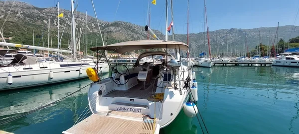 Bavaria 46 Cruiser - Boatscribe.com