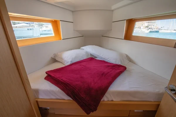 Oceanis 35.1 - Boatscribe.com