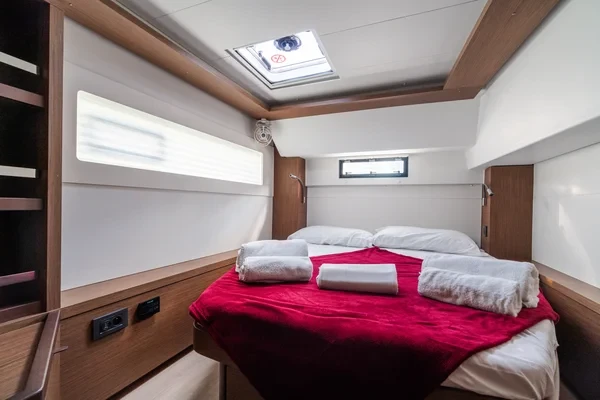 Lagoon 46 - Boatscribe.com