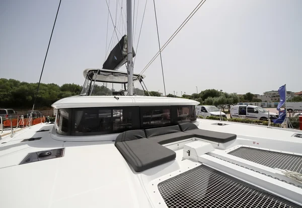 Lagoon 46 - Boatscribe.com