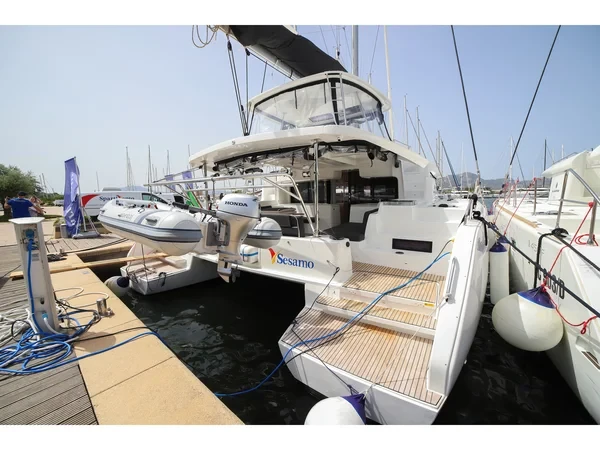 Lagoon 46 - Boatscribe.com
