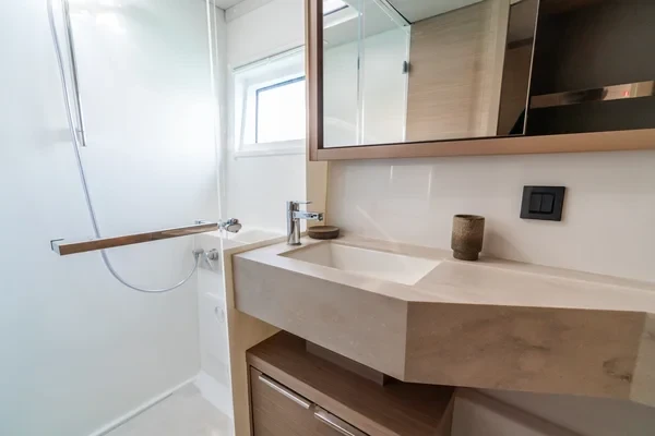 Lagoon 46 - Boatscribe.com