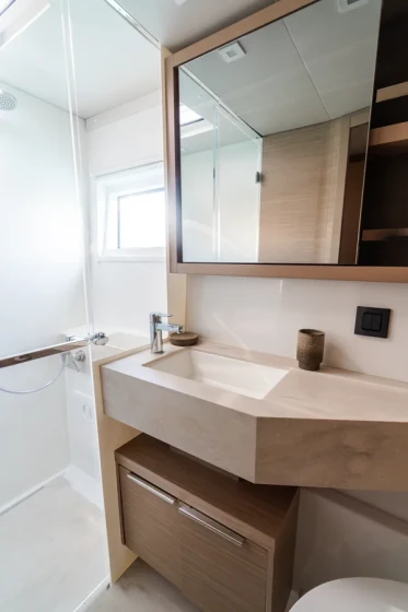 Lagoon 46 - Boatscribe.com