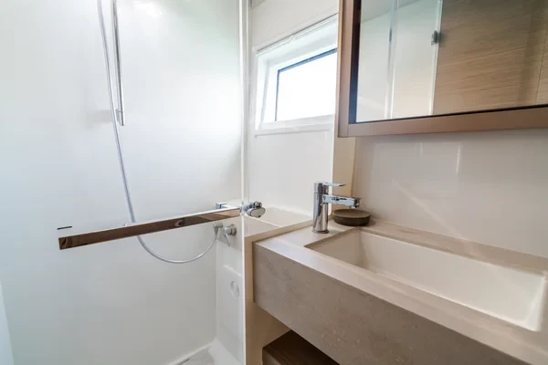 Lagoon 46 - Boatscribe.com