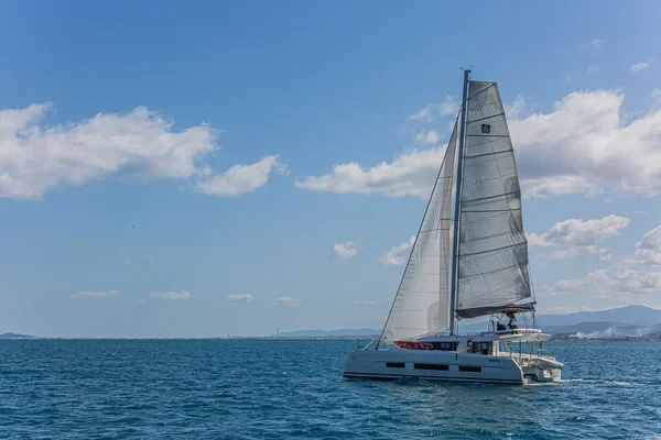 Dufour 48 - Boatscribe.com