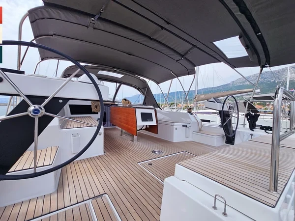 Dufour 470 - Boatscribe.com