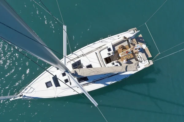 Dufour 430 - Boatscribe.com