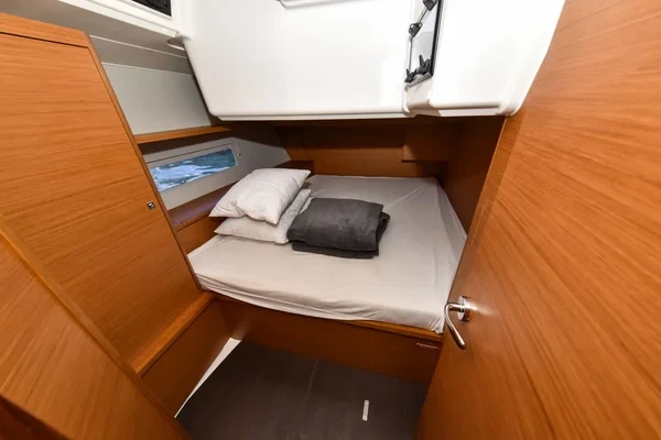 Dufour 470 - Boatscribe.com