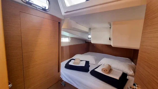 Sun Odyssey 490 - Boatscribe.com