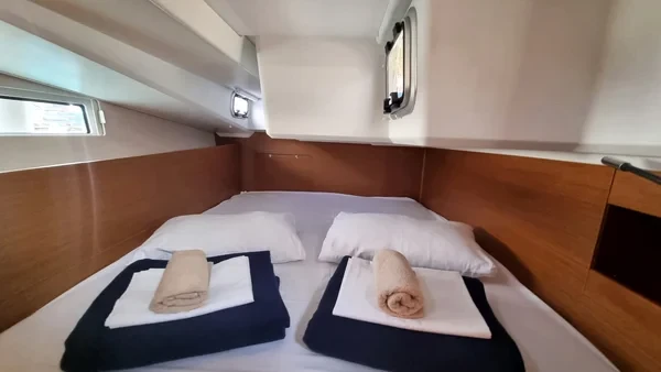 Sun Odyssey 490 - Boatscribe.com
