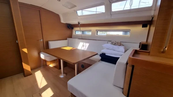Sun Odyssey 490 - Boatscribe.com