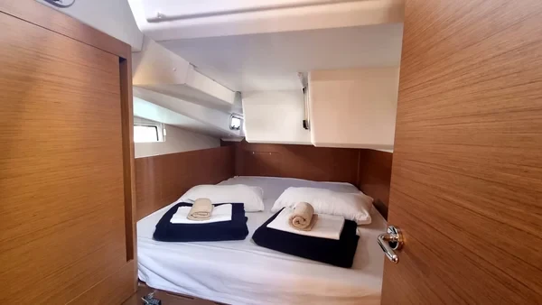 Sun Odyssey 490 - Boatscribe.com