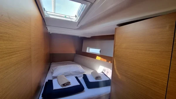Sun Odyssey 490 - Boatscribe.com