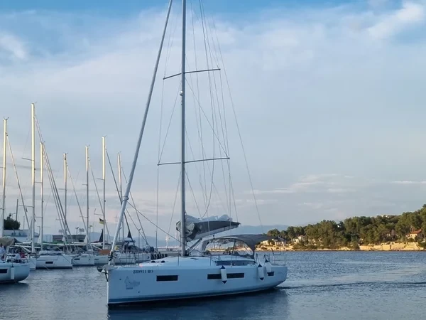 Sun Odyssey 490 - Boatscribe.com