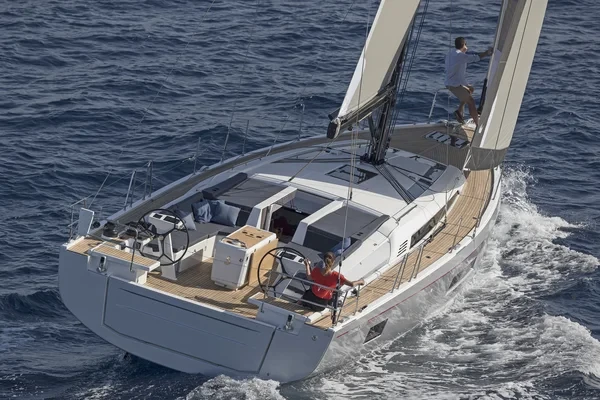 Oceanis 51.1 - Boatscribe.com