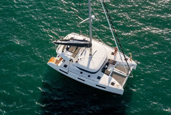 Lagoon 46 - Boatscribe.com