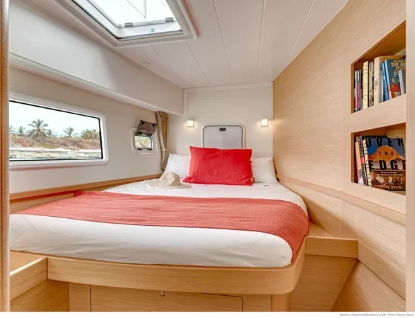 Lagoon 42 - Boatscribe.com