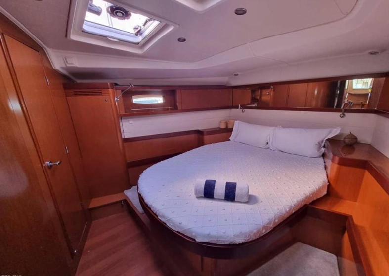 Oceanis 54 - Boatscribe.com