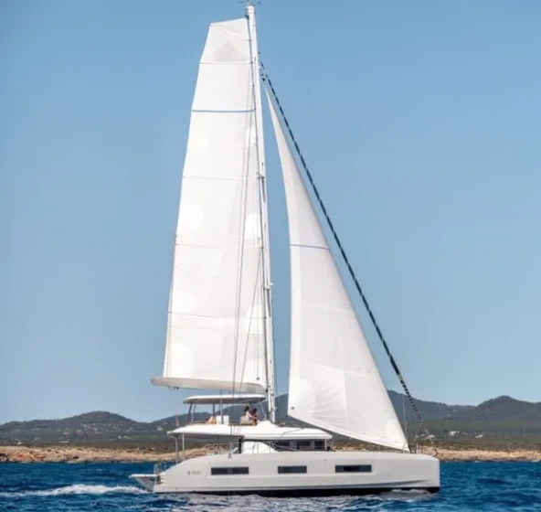 Lagoon 55 - Boatscribe.com