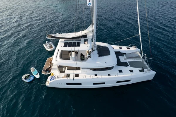 Lagoon 55 - Boatscribe.com